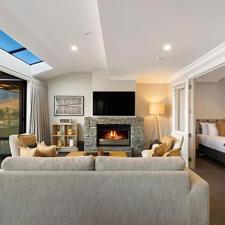 Beacon Sky Suite 1006 - 2 Bed